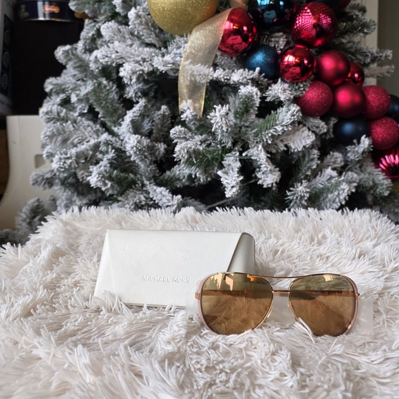Michael Kors Gold Aviator Sunglasses with Case - Picture 5 of 5